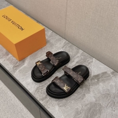 Louis Vuitton Slippers